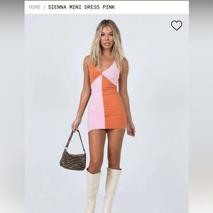 NWT never been worn, mini dress princess Polly, knit material, highly reviewed